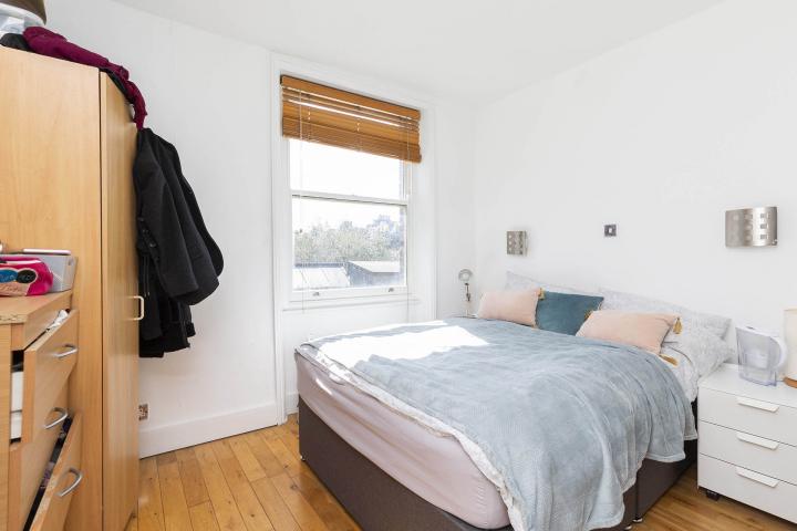 Modern Apartment Heathfield park, Willesden Green